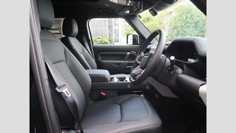 2025 認定中古車 Land Rover Defender 110 Santorini Black D350 Ｒ－ダイナミック ＳＥ 