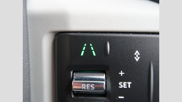 2024 認定中古車 Land Rover Defender 110 Santorini Black D300 カウンティ エクステリアパック キュレーテッドフォージャパン