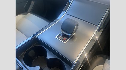 Range Rover Velar 16