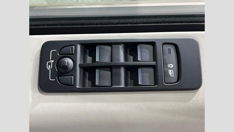 2022 認定中古車 Land Rover Discovery Sport LANTAU BRONZE 4WD SE