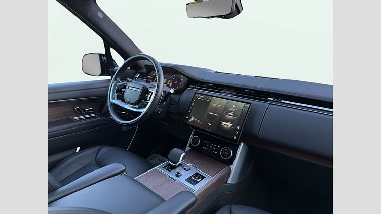2022 Approved Land Rover Range Rover Santorini Black Офіційний автомобіль з прозорою сервісною історією! 
Всё технічне обслуговування тільки на офіційній станції! 
Без ДТП, підкрасів тощо!!! 
Весь автомобіль в матовій захисній плівці!  HSE