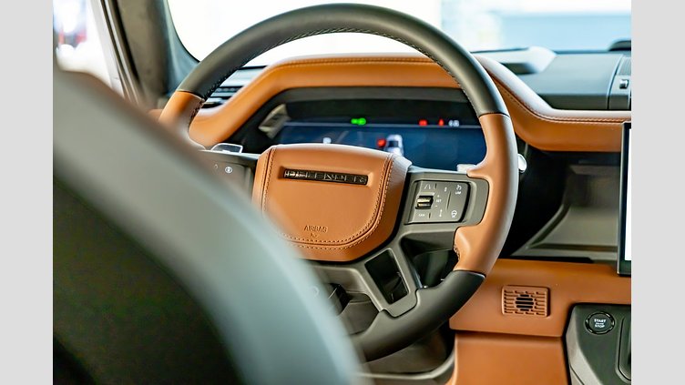 2025 New Land Rover Defender 110 Petra Copper 4.4 V8 Petrol MHEV Halo V8 OCTA