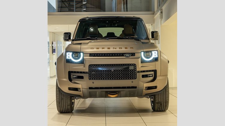 2025 New Land Rover Defender 110 Petra Copper 4.4 V8 Petrol MHEV Halo V8 OCTA