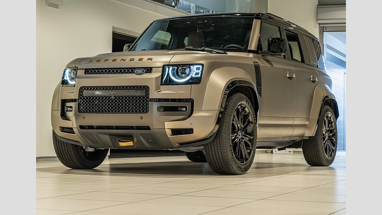 2025 New Land Rover Defender 110 Petra Copper 4.4 V8 Petrol MHEV Halo V8 OCTA