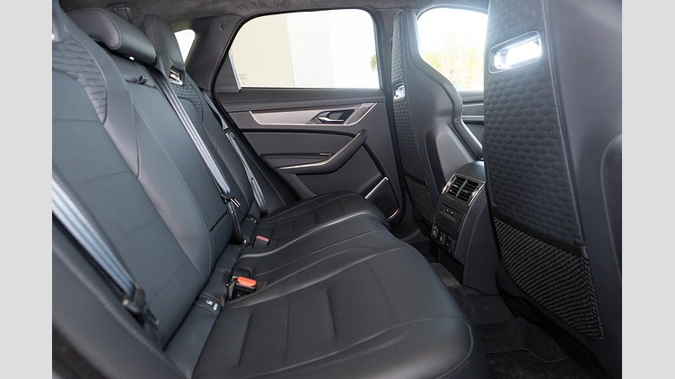 2025 New Jaguar F-Pace British Racing Green in Gloss finish P575 PETROL SVR 575 EDITION