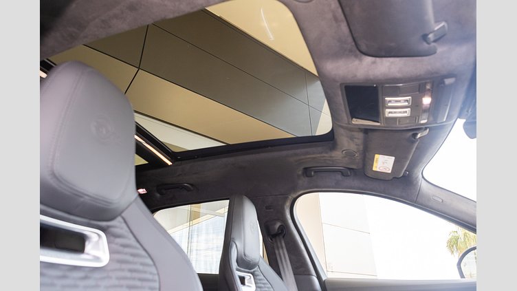 2025 New Jaguar F-Pace British Racing Green in Gloss finish P575 PETROL SVR 575 EDITION