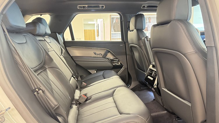 2025 新車 Land Rover Range Rover Sport (1AA) Fuji White 富士山白 D300 Diesel Mild Hybrid S