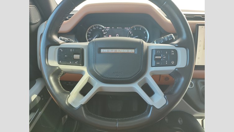 2022 JAZDENÉ VOZIDLÁ Land Rover Defender 110 Pangea Green 4x4 3.0 I6 P400 MHEV SE A/T AWD