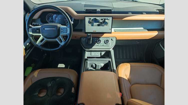 2022 JAZDENÉ VOZIDLÁ Land Rover Defender 110 Pangea Green 4x4 3.0 I6 P400 MHEV SE A/T AWD
