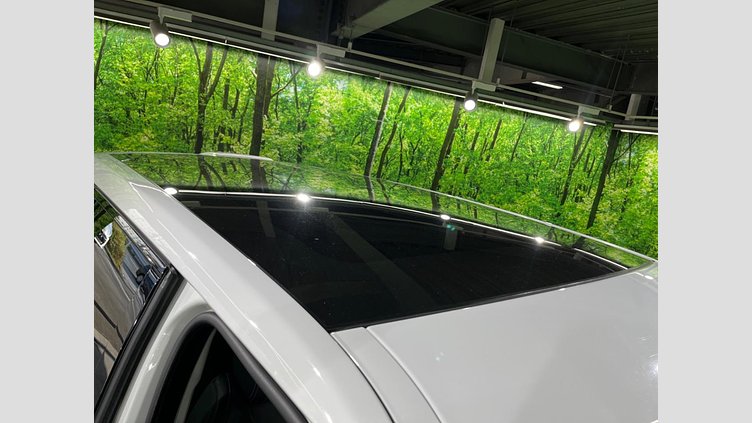 2016 認定中古車 Land Rover Range Rover Evoque Fuji White ４WD SEプラス