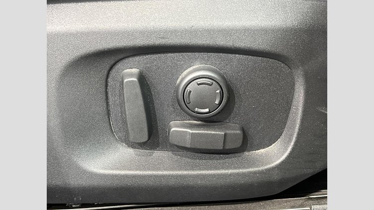 2016 認定中古車 Land Rover Range Rover Evoque Fuji White ４WD SEプラス