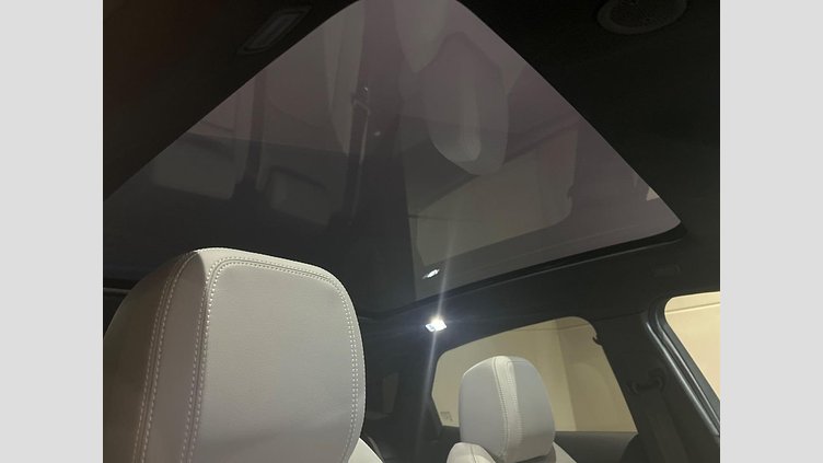 2022 認定中古車 Jaguar E-Pace Bluefire Blue P250 R-Dynamic SE