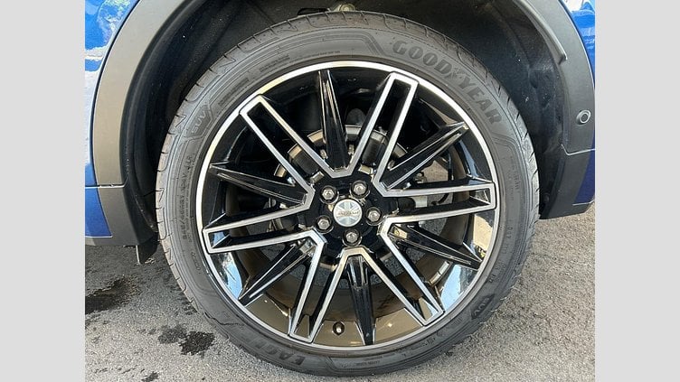 2022 認定中古車 Jaguar E-Pace Bluefire Blue P250 R-Dynamic SE
