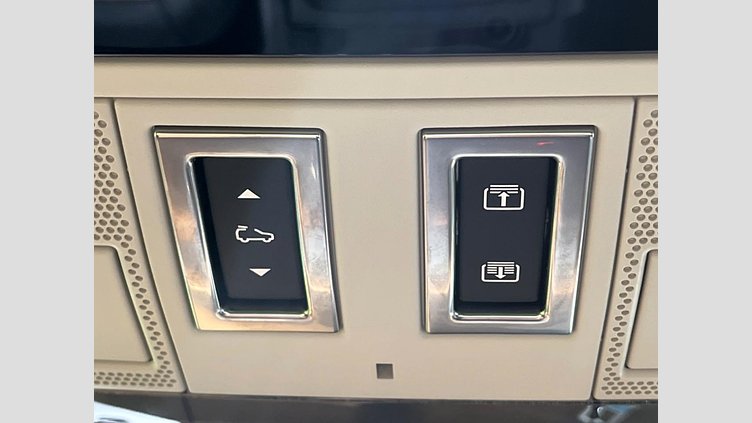 2024 認定中古車 Land Rover Defender 110 Santorini Black ４WD ダイナミックＨＳＥ Ｄ３００ エアサスペンション装着車