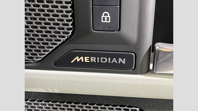 2024 認定中古車 Land Rover Defender 110 Santorini Black ４WD ダイナミックＨＳＥ Ｄ３００ エアサスペンション装着車