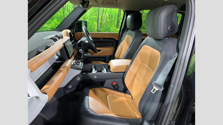 2024 認定中古車 Land Rover Defender 110 Santorini Black ４WD ダイナミックＨＳＥ Ｄ３００ エアサスペンション装着車