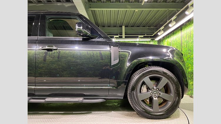 2024 認定中古車 Land Rover Defender 110 Santorini Black ４WD ダイナミックＨＳＥ Ｄ３００ エアサスペンション装着車