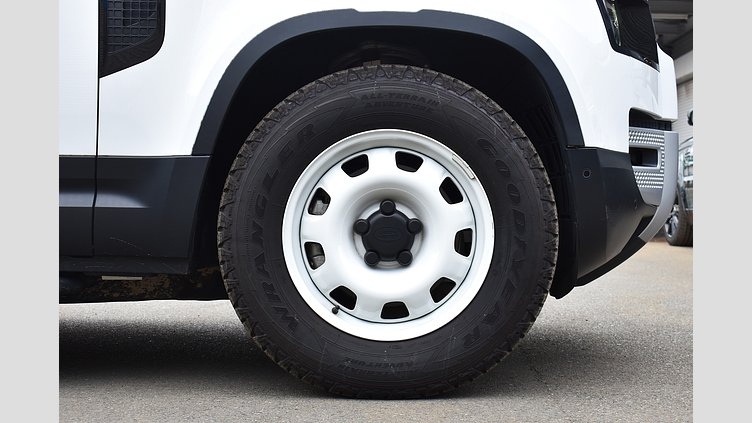 2022 認定中古車 Land Rover Defender 110 Fuji White Ｐ３００　AWD １１０ベースグレード　Ｐ３００