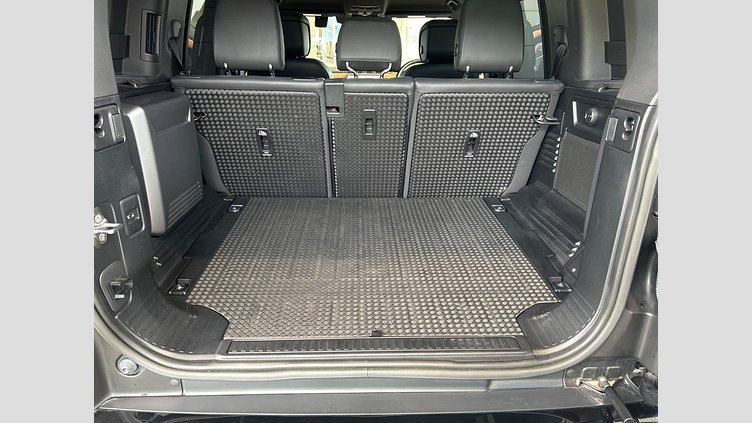 2022 認定中古車 Land Rover Defender 110 Carpathian Grey D300 AWD X-Dynamic HSE