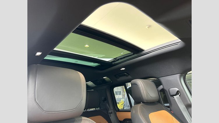 2022 認定中古車 Land Rover Defender 110 Carpathian Grey D300 AWD X-Dynamic HSE