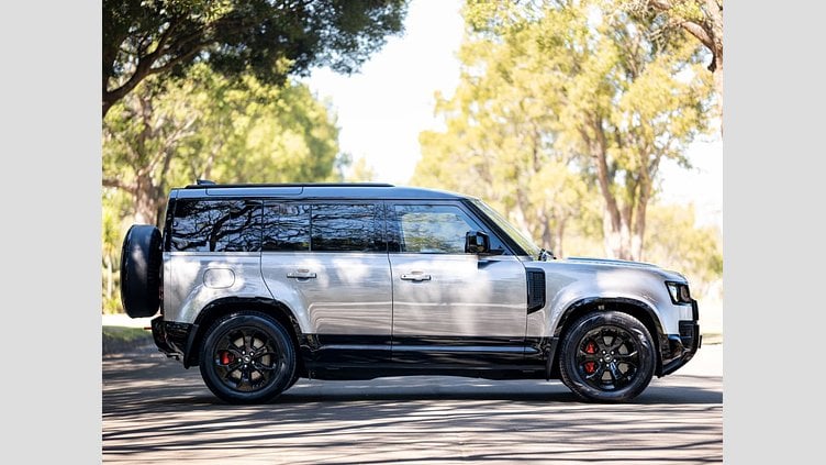 2024 Approved Land Rover Defender 110 Silicon Silver 4x4 Auto D350 X
