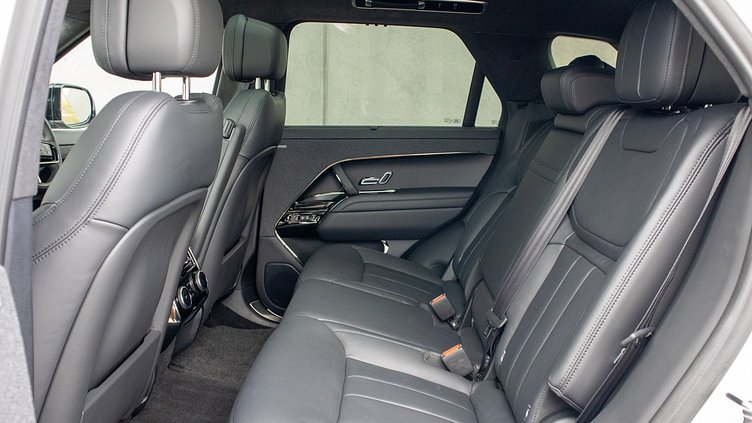 2025 Approved Land Rover Range Rover Sport Ostuni Pearl White P530 Autobiography