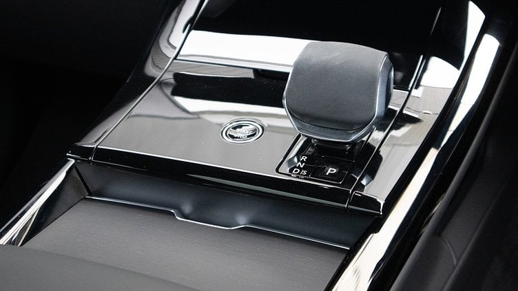 2025 Approved Land Rover Range Rover Sport Ostuni Pearl White P530 Autobiography