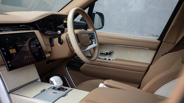 2024 Approved Land Rover Range Rover Icy White - SV Ultra Gloss Finish P550e SV SWB