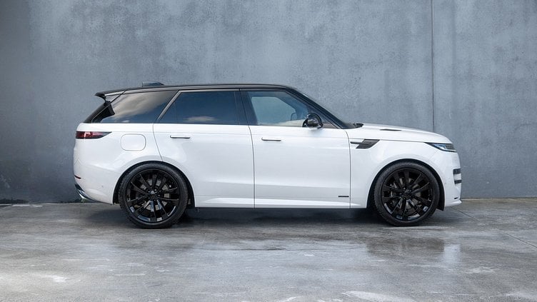 2025 Approved Land Rover Range Rover Sport Ostuni Pearl White P530 Autobiography