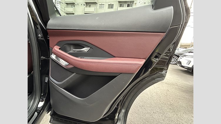2024 認定中古車 Jaguar E-Pace Santorini Black 2.0L　P250 R-DynamicSE