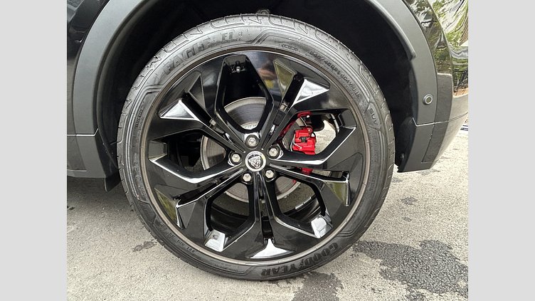 2024 認定中古車 Jaguar E-Pace Santorini Black 2.0L　P250 R-DynamicSE