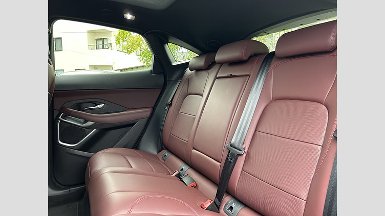 2024 認定中古車 Jaguar E-Pace Santorini Black 2.0L　P250 R-DynamicSE