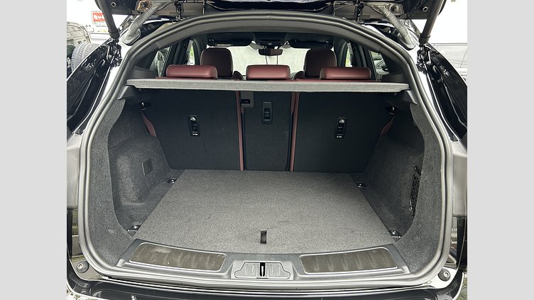 2024 認定中古車 Jaguar E-Pace Santorini Black 2.0L　P250 R-DynamicSE