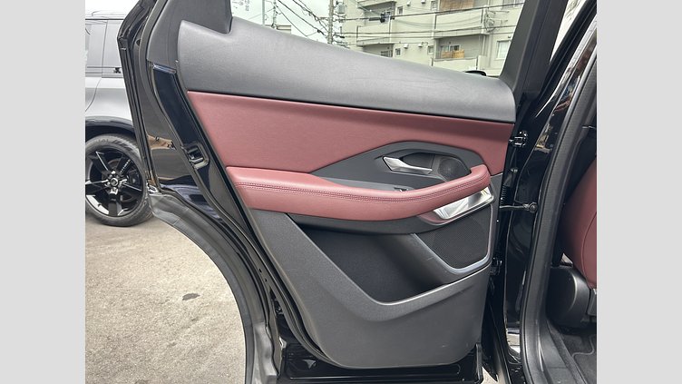 2024 認定中古車 Jaguar E-Pace Santorini Black 2.0L　P250 R-DynamicSE