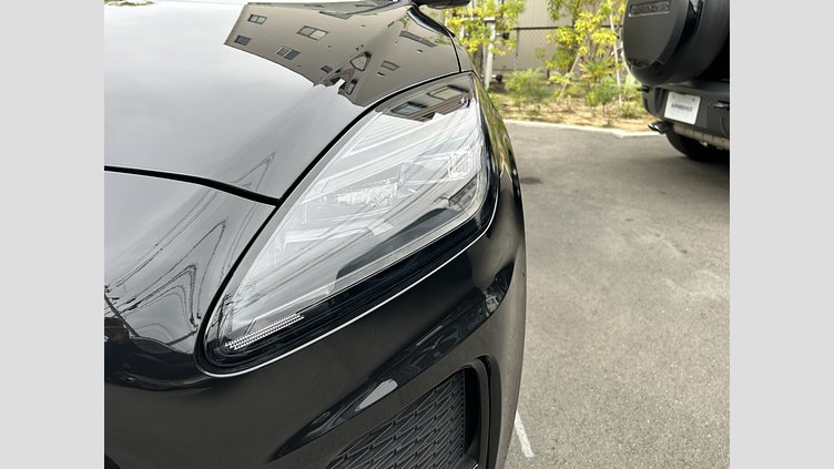2024 認定中古車 Jaguar E-Pace Santorini Black 2.0L　P250 R-DynamicSE