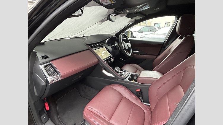 2024 認定中古車 Jaguar E-Pace Santorini Black 2.0L　P250 R-DynamicSE