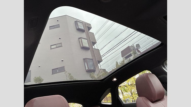 2024 認定中古車 Jaguar E-Pace Santorini Black 2.0L　P250 R-DynamicSE