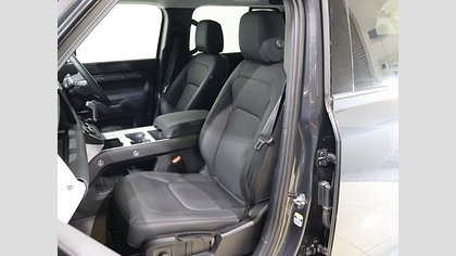 Defender 110 2