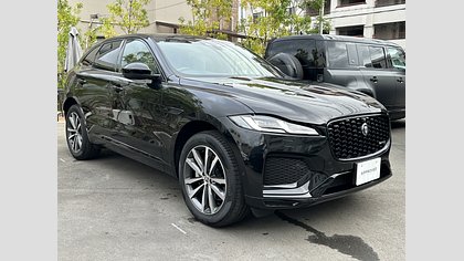 F-Pace 1