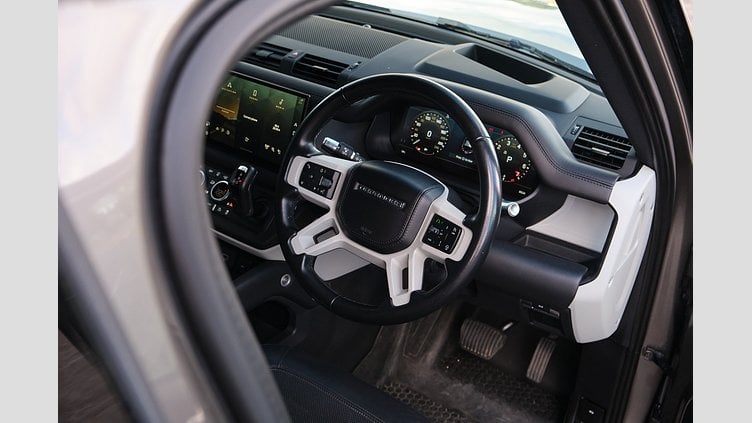 2022 Approved Land Rover Defender 110 Silicon Silver 110 P400 HSE
