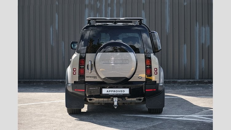 2022 Approved Land Rover Defender 110 Silicon Silver 110 P400 HSE