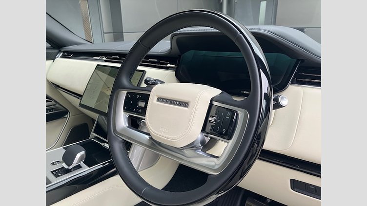 2025 認定中古車 Land Rover Range Rover (1FB) Constellation Blue 星空藍 P530 AWD
 V8 Autobiography