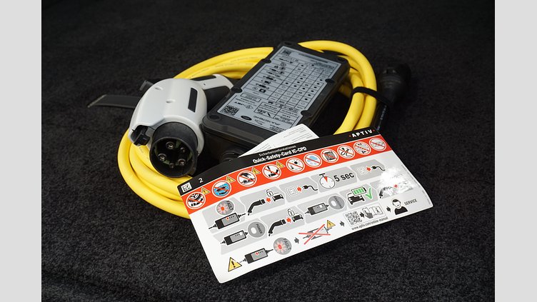 2024 認定中古車 Land Rover Range Rover Charente Grey AWD HSE