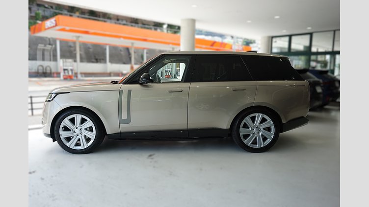 2022 認定中古車 Land Rover Range Rover バトゥミゴールド AWD HSE