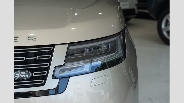 2022 認定中古車 Land Rover Range Rover バトゥミゴールド AWD HSE