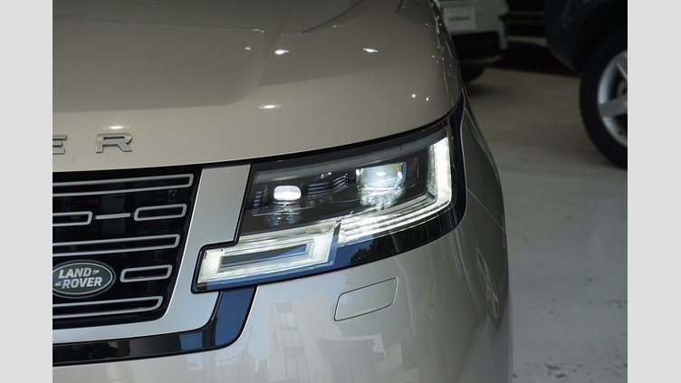 2022 認定中古車 Land Rover Range Rover バトゥミゴールド AWD HSE