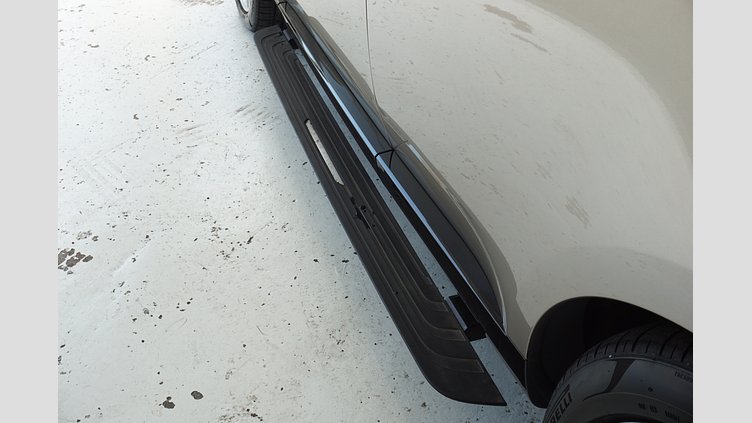 2022 認定中古車 Land Rover Range Rover バトゥミゴールド AWD HSE