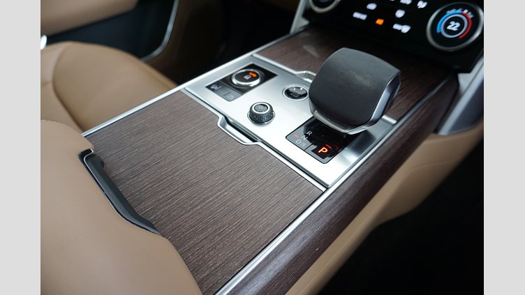 2022 認定中古車 Land Rover Range Rover バトゥミゴールド AWD HSE