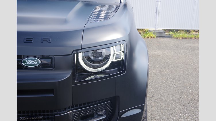 2023 認定中古車 Land Rover Defender 110 Santorini Black 3.0D　AWD
　 X-Dynamic　SE