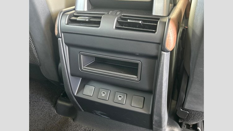 2022 認定中古車 Land Rover Defender 110 Yulong White D300 AWD S